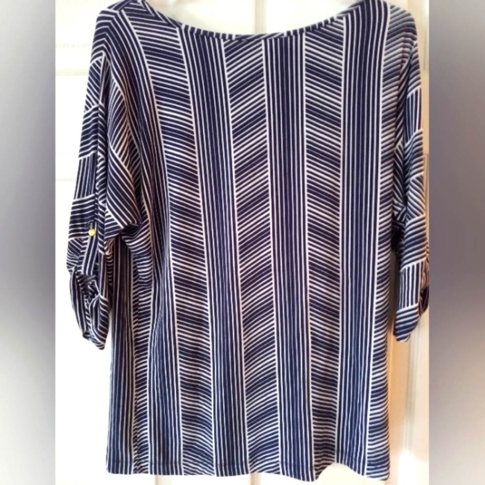 Women's dress shirt